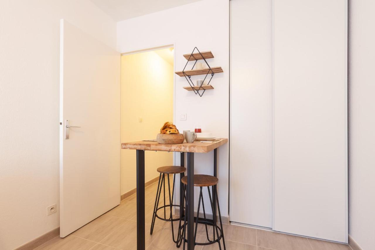 Cosy Studio Face A La Gare Apartment *